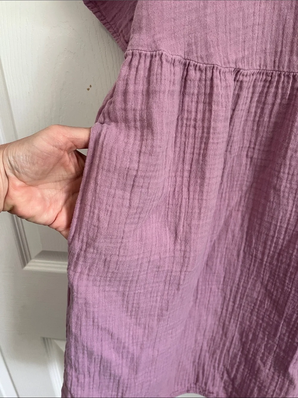 Old Navy Mauve Pink V-Neck Gauze Tunic with pockets - Picture 4 of 5